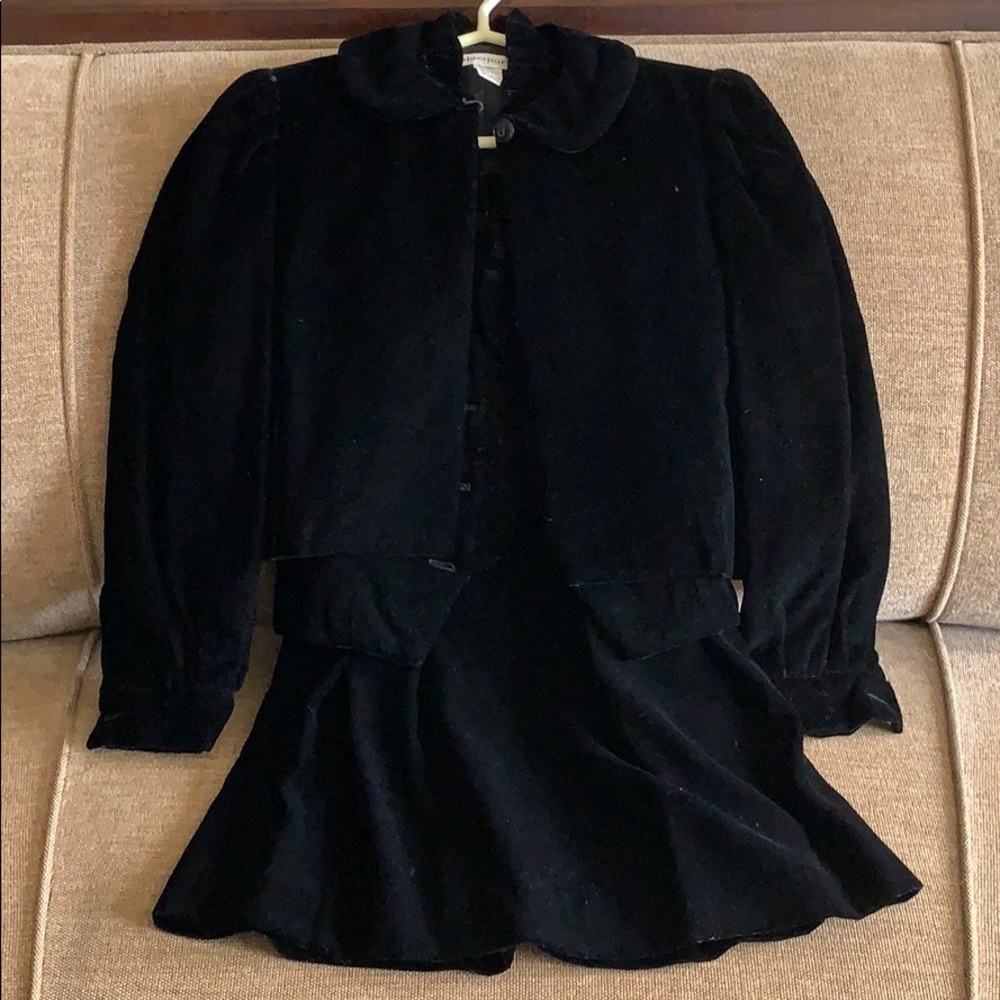 Blassport vintage black velvet 4 pieces women’s